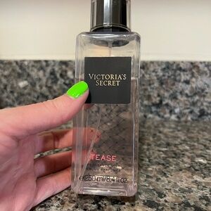 Victoria's Secret Tease Fragrance Mist